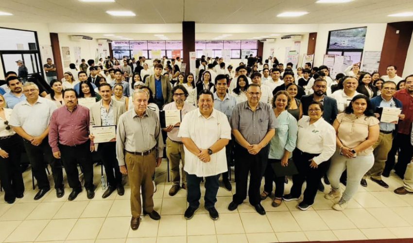 Clausura de la Exposición de Proyectos Integradores de las Carreras de Química y Nanotecnología