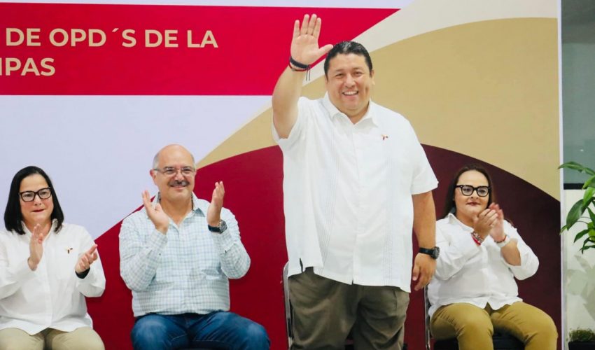 El Mtro. Juan Dionisio Cruz Guerrero acompañó a nuestra secretaria de Educación, Mtra. Lucía Aimé Castillo Pastor a la apertura de posgrados del personal de los Organismos Públicos Descentralizados de la Secretaría de Educación de Tamaulipas.