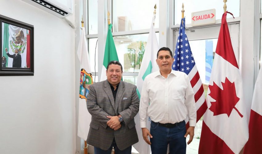 El Mtro. Juan Dionisio Cruz Guerrero felicitó este día al Dr. Edgar Uxmal Maya Palacios por haber sido seleccionado dentro de la convocatoria para el reconocimiento en el Sistema Nacional de Investigadoras e Investigadores 2023
