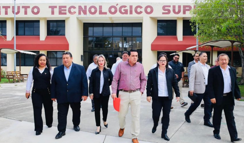 El Instituto Tecnológico Superior de El Mante celebró su XV Aniversario con la presencia de nuestra secretaria de Educación, Mtra. Lucía Aimé Castillo Pastor y el Mtro. Juan Dionisio Cruz Guerrero