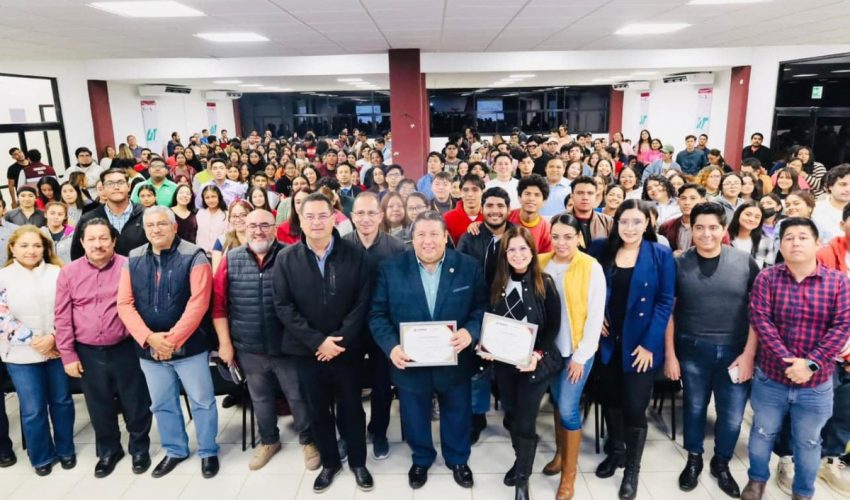 Conferencia “El arte de destacar: transforma tu currículum”