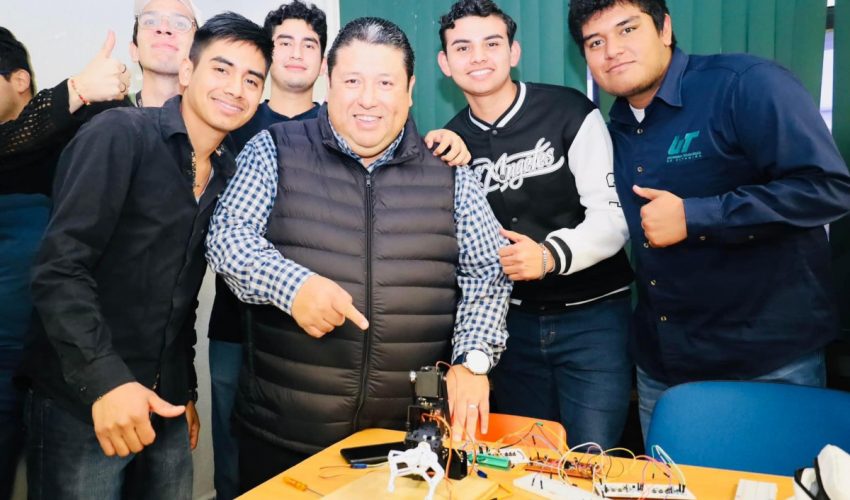 El Mtro. Juan Dionisio Cruz Guerrero inauguró el “Mechatronics Robotic Arm Competition” organizado por las y los estudiantes de la Carrera de Mecatrónica,