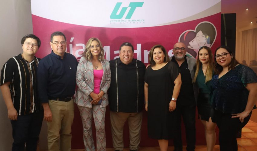 Muchas felicidades a nuestros Maestros, Maestras y Mamás