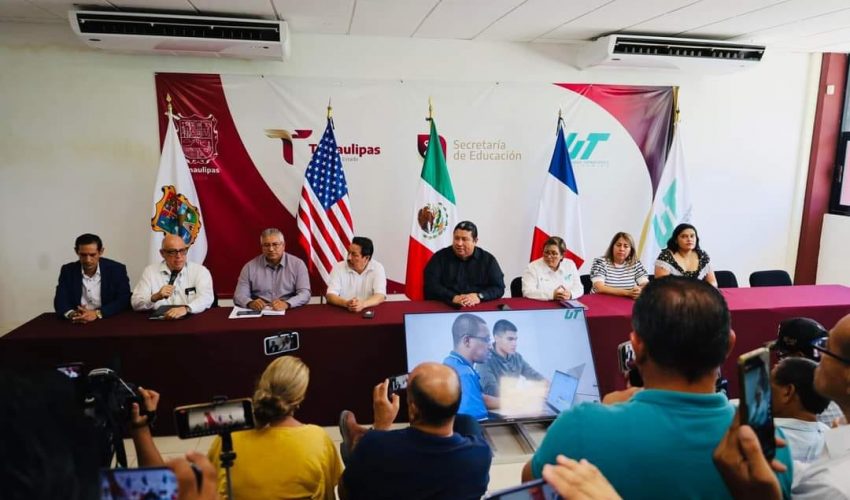 En una rueda de prensa nuestro Rector Mtro. Juan Dionisio Cruz Guerrero dio a conocer una tercera fecha de examen de admisión que será el próximo 23 de agosto