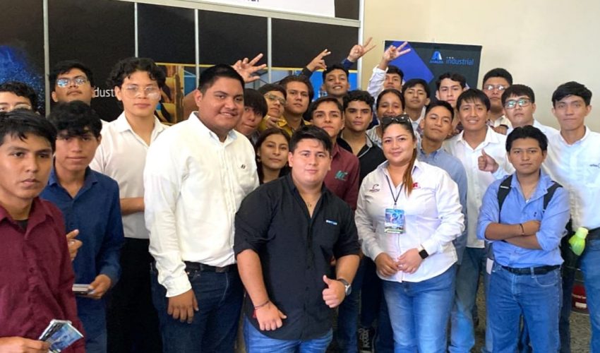 Alumnos de Mantenimiento y Mecatrónica asistieron al Octavo Congreso de Mantenimiento y Confiabilidad AISTAC 2024.