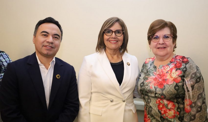 Por invitación asistimos al Desayuno Empresarial de Afiliados a la Cámara Nacional de la Industria de Transformación CANACINTRA, encabezada por la C.P. Cleotilde Treviño Castillo, actual presidenta de la sección de Tampico