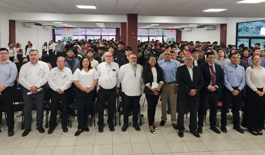 Dentro del Congreso Multidisciplinario de Ciencia, Tecnología, Sociedad y Valores 2024 que se desarrolla en la Universidad Tecnológica de Altamira , la carrera de Mantenimiento Industrial a cargo del Mtro. Agustín Cervantes Torres, llevó a cabo una serie de paneles y conferencia a las que acudieron directivos de industrias y egresados de nuestra institución