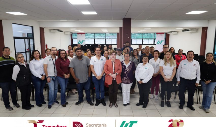 Reunión con padres de familia de estudiantes de primer cuatrimestre de las carreras de Química Industrial y Nanotecnología