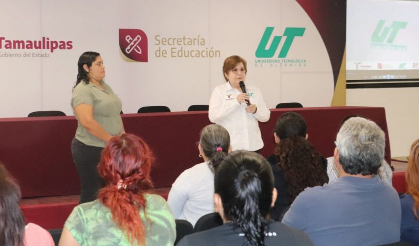 Reunión con padres de familia de las carreras de Mecatrónica ,Energías Renovables y Mantenimiento Industrial, donde se informo del nuevo modelo educativo que se aplica en la universidad