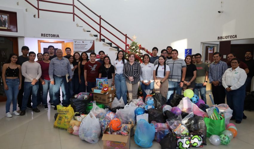 Donamos juguetes y bolsitas de dulces que serán entregados en la posada que se realizará a los pacientes del Centro de Rehabilitación Integral y Unidad Básica de Rehabilitación del sistema municipal DIF Altamira