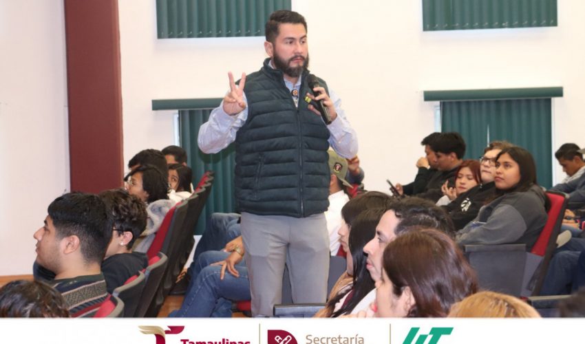 En el marco del «Día Mundial de la Lucha contra la Depresión», se realizó una conferencia contando con la presencia del Dr. Gerardo Hernández Lara del Centro de Integración Juvenil de Tampico