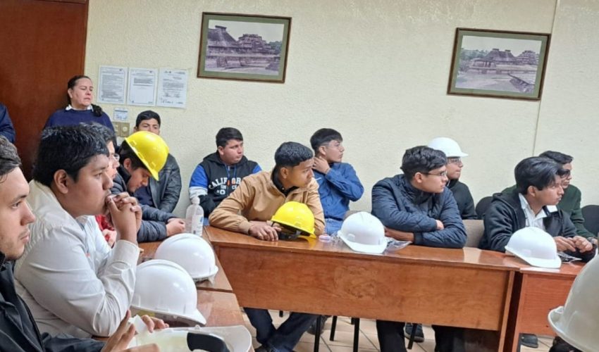 Estudiantes de la Universidad Tecnológica de Altamira de Mecatrónica visitan Central Termoeléctrica de Altamira