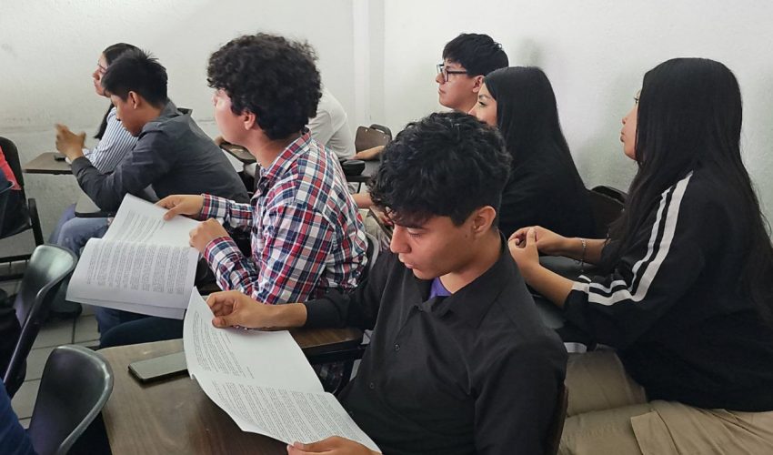 UTALT promueve la lectura como herramienta para la paz, como parte de las actividades de la Jornada Nacional por la Paz y Contra las Adicciones,