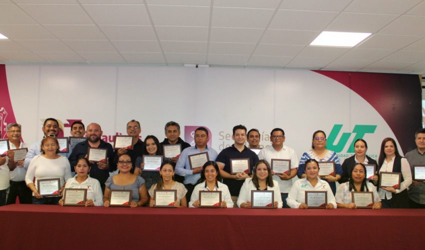 UTALT reconoce la trayectoria y compromiso de su personal en el marco de su Aniversario
