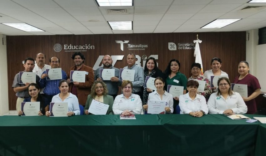 Narrative 4 capacita a docentes de la UTALT: Metodología de Aprendizaje Socioemocional «Saber hacer y saber ser»