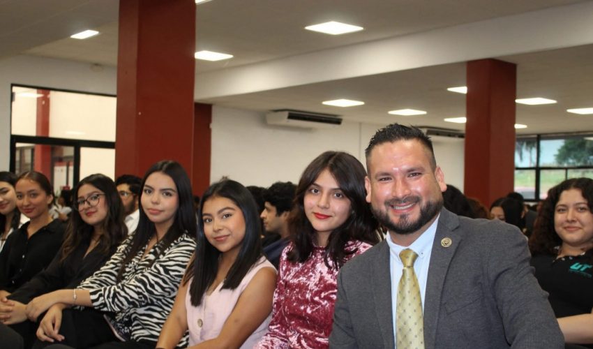 En el marco del Congreso Universitario UTALT 2025: “Las nuevas tecnologías y su impacto en la sociedad y la industria”, este día correspondió a las carreras de Logística y Negocios, quienes participaron en un enriquecedor Panel de Industriales