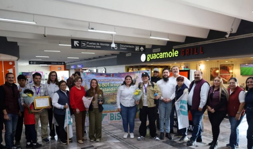BanBot regresa a casa: campeones recibidos con orgullo en el Aeropuerto Internacional General Francisco Javier Mina